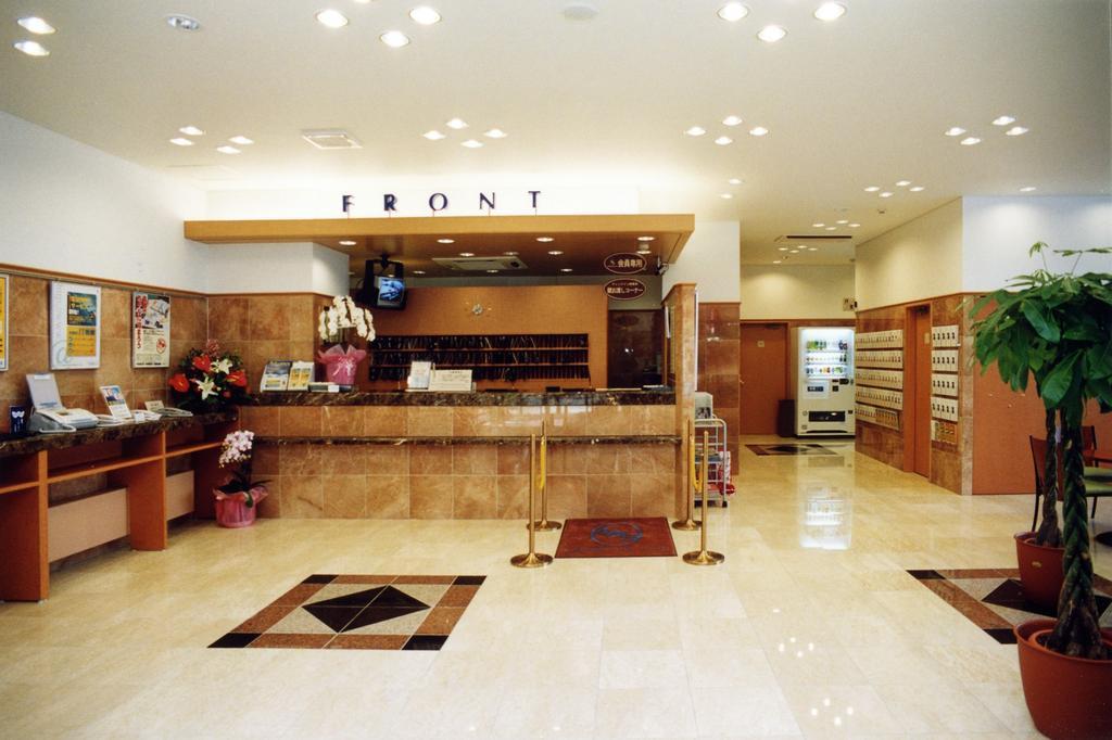 Toyoko Inn Kobe Sannomiya-Eki Higashi Exterior foto
